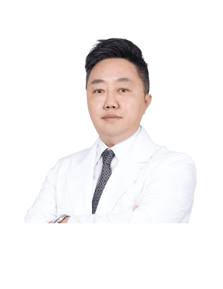 Beomsik Bang, On-Site Director of Breast Surgery at U&U Plastic Surgery Clinic